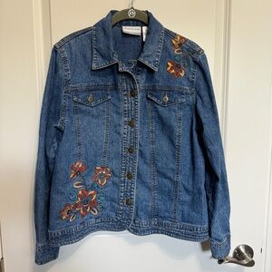 Vintage Denim Jean jacket w/Floral Embroidery 6P